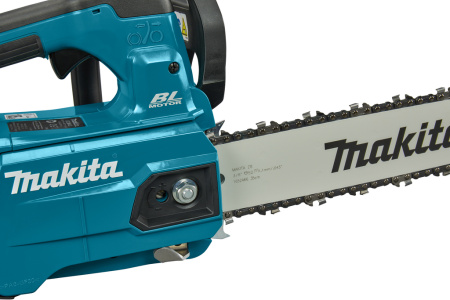Цепная аккумуляторная пила Makita 40В XGT UC004GM101