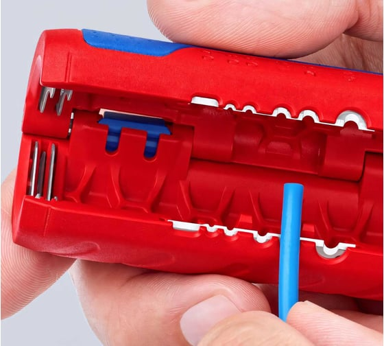 Труборез-стриппер кабель 13-32 мм, 0.2-4 мм² KNIPEX KN-902202SB