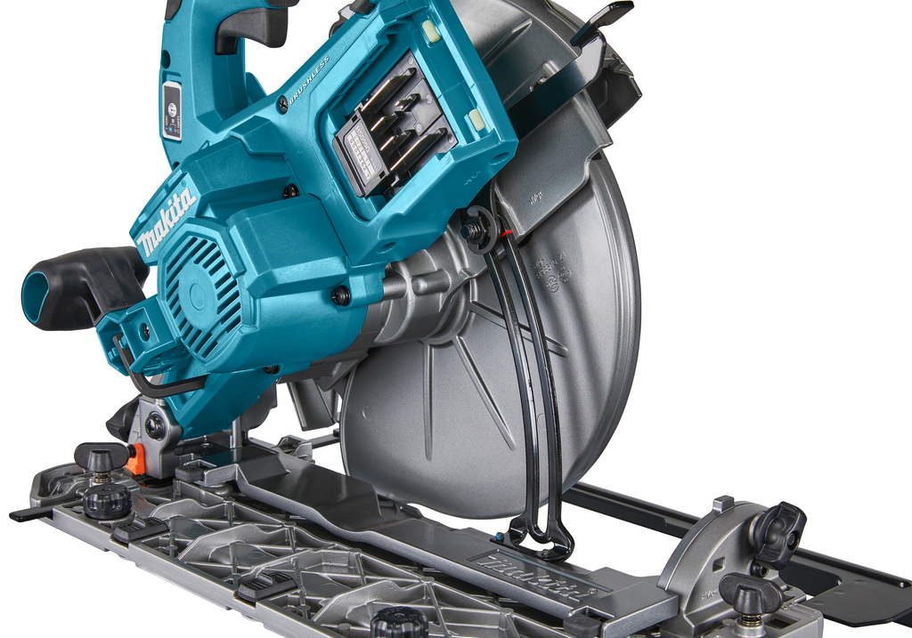 Дисковая аккумуляторная пила 235 мм, 40В XGT Makita HS009GZ