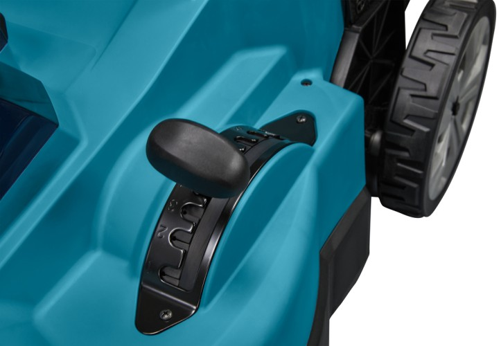 Газонокосилка аккумуляторная Makita 18В LXT DLM538Z