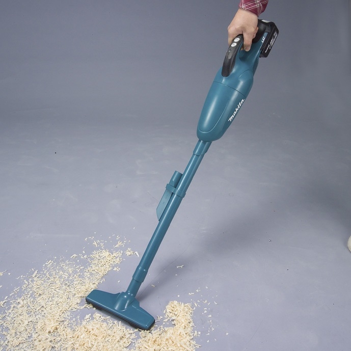 Аккумуляторный пылесос Makita 18В LXT DCL181FZ