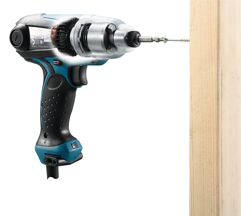 Электрический ударный шуруповерт Makita TD0101F