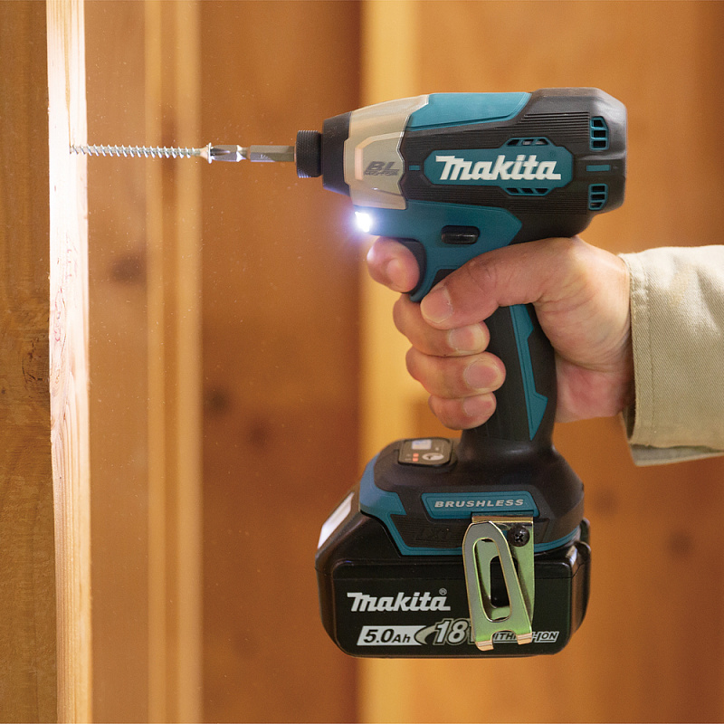 Аккумуляторный шуруповерт 140 Нм, 18В LXT Makita DTD157RTJ