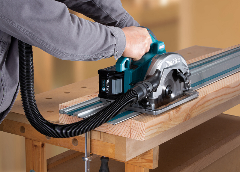 Дисковая аккумуляторная пила 190 мм, 40В XGT Makita HS004GZ01