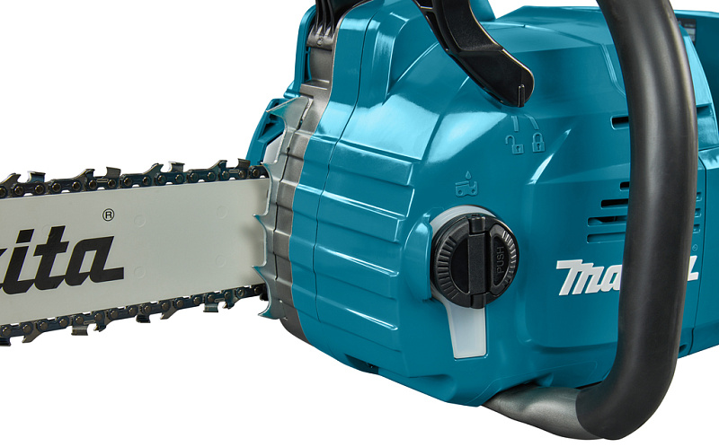 Цепная аккумуляторная пила Makita 40В XGT UC016GZ01