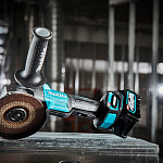 Угловая шлифовальная машина 125 мм, 40В XGT Makita GA013GM101