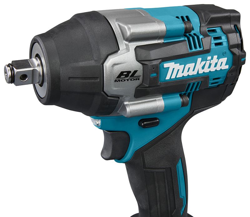 Ударный аккумуляторный гайковерт Makita 40В XGT TW007GD201