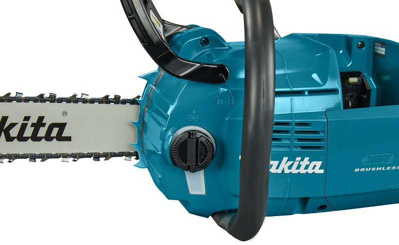 Цепная аккумуляторная пила Makita 40В XGT UC012GZ