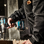 Дрель-шуруповерт 140 Нм, 40В XGT Makita DF001GD201