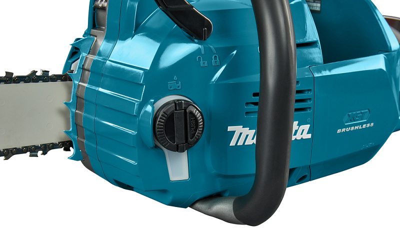 Цепная аккумуляторная пила Makita 40В XGT UC015GZ01