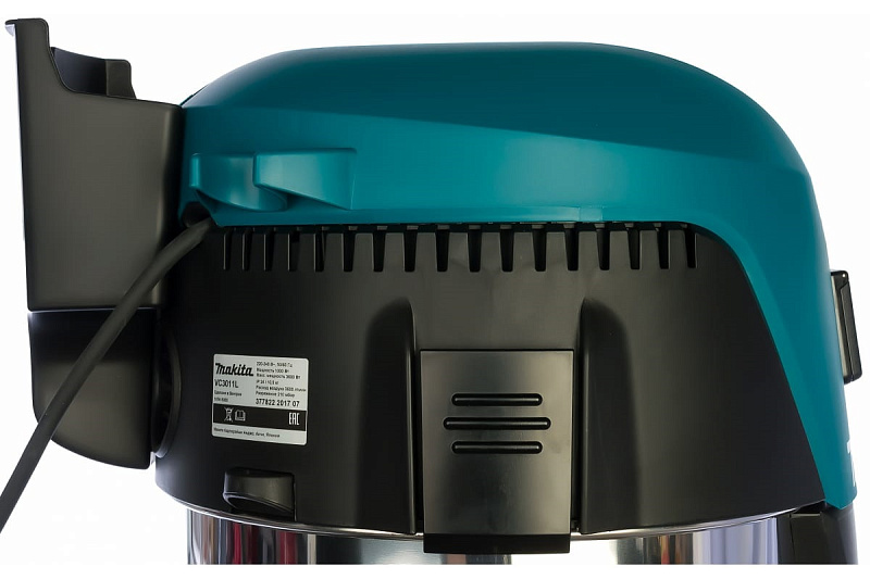 Электрический пылесос Makita VC3011L